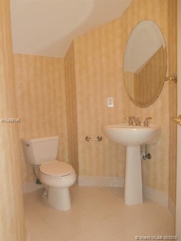 6924 NW 113th Place, Doral, FL 33178 - photo 6