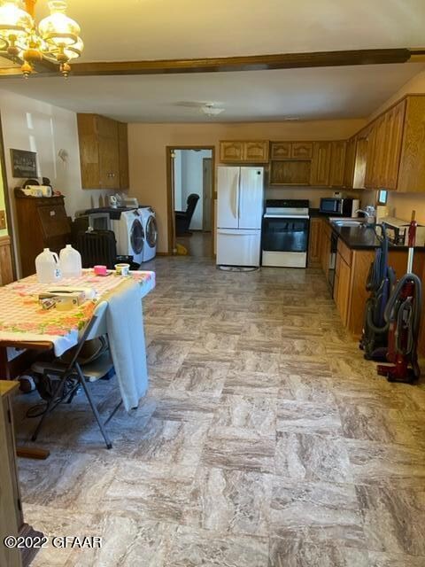 Kitchen/Dining/Laundry