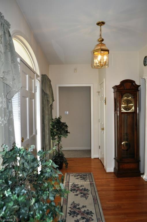 421 Thistle Ln, Statesville, NC 28625 - photo 5