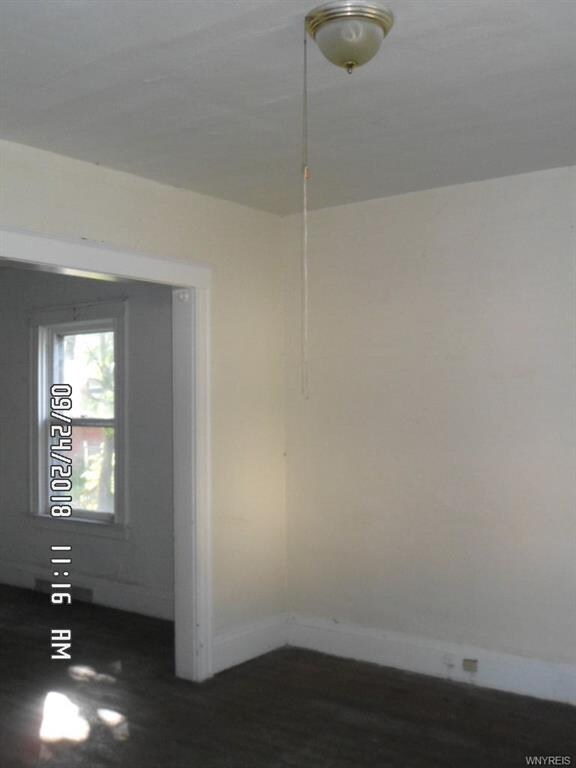 435 18th St, Niagara Falls, NY 14303 - photo 3