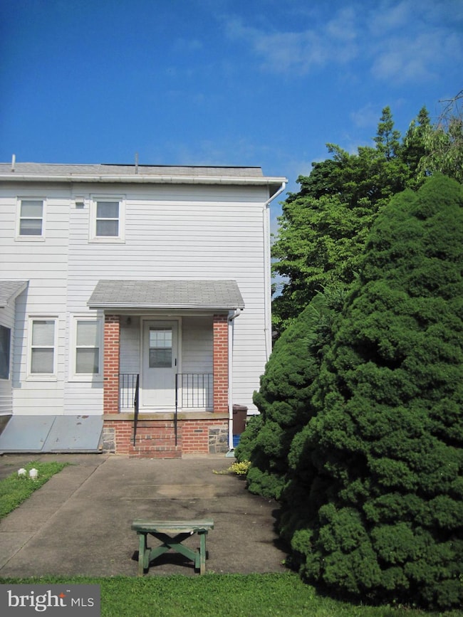 27 S 6th St, Quakertown, PA 18951 - photo 6
