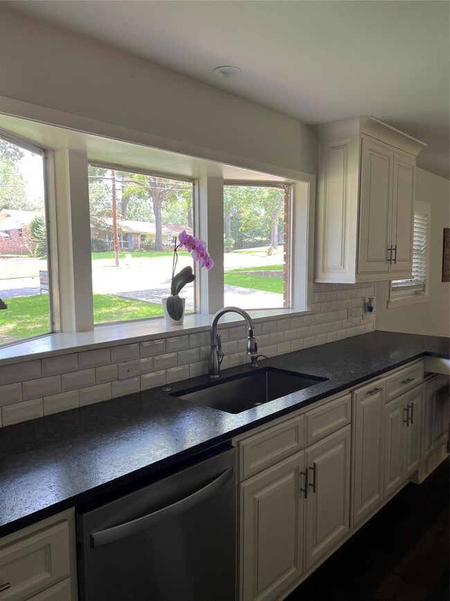 1617 Sequoia Dr, Tyler, TX 75703 - photo 3