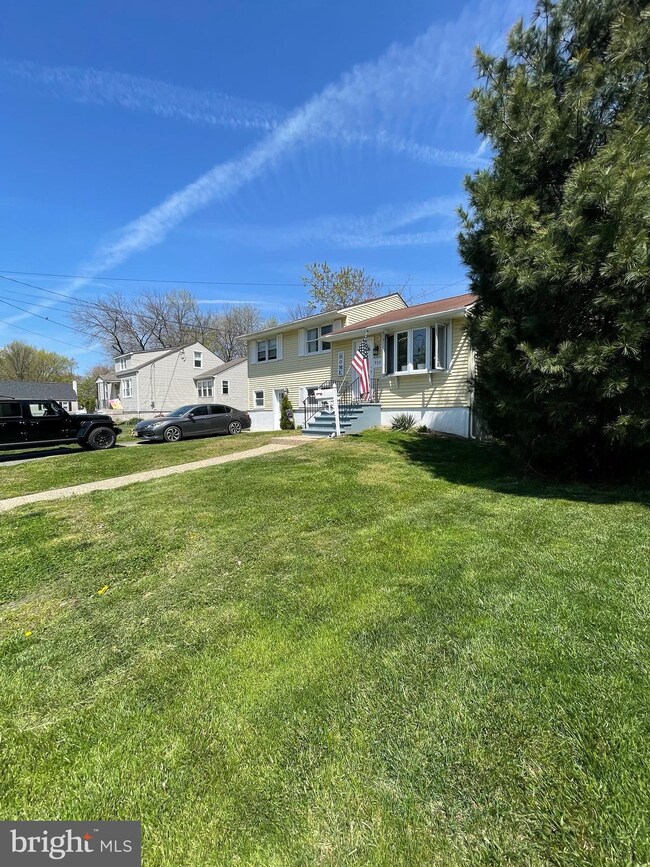 715 Cedar Ave, Mount Ephraim, NJ 08059 - photo 3