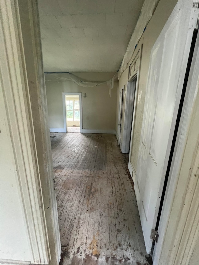 2316 E 15th Ave, Sheffield, AL 35660 - photo 3