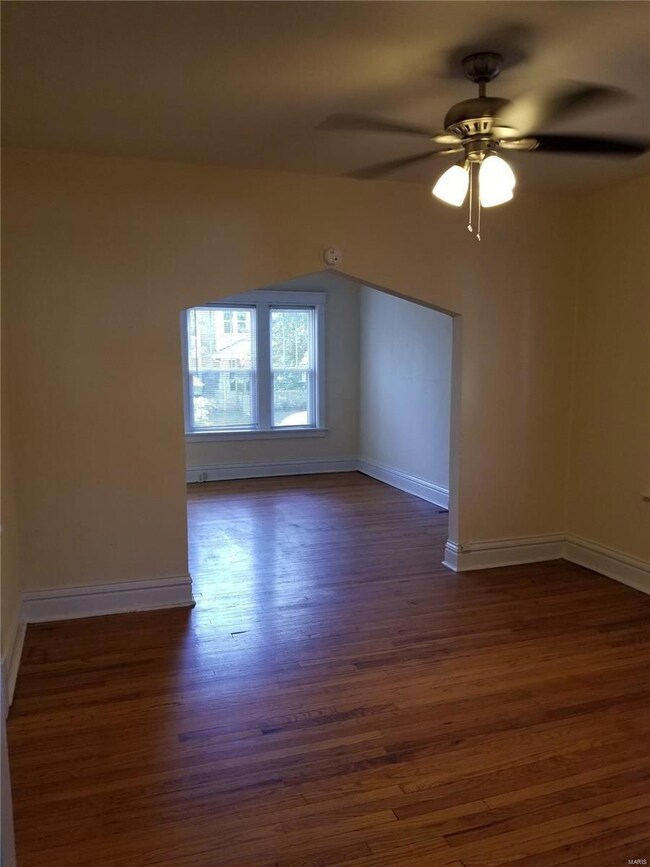 5231 Bancroft Ave unit 1W, Saint Louis, MO 63109 - photo 2