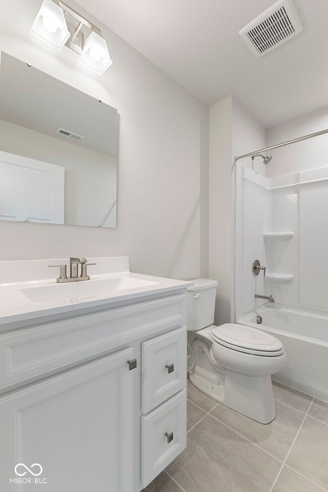 384 Charles Freer Ln, Whiteland, IN 46184 - photo 7