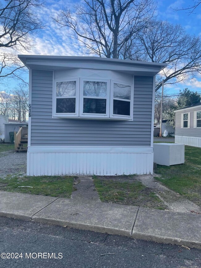 516 Washington St, Eatontown, NJ 07724 - photo 3