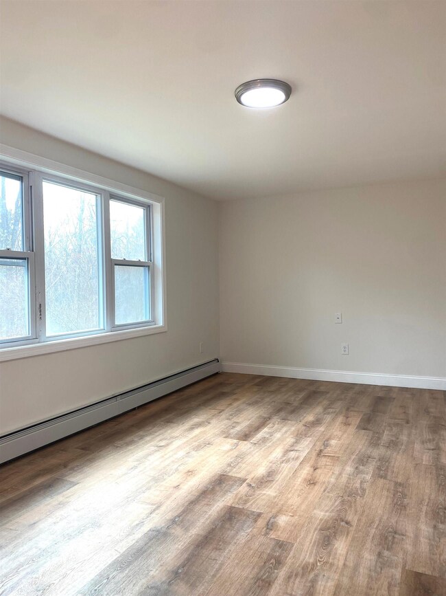 17 Pingree Hill Rd, Derry, NH 03038 - photo 5