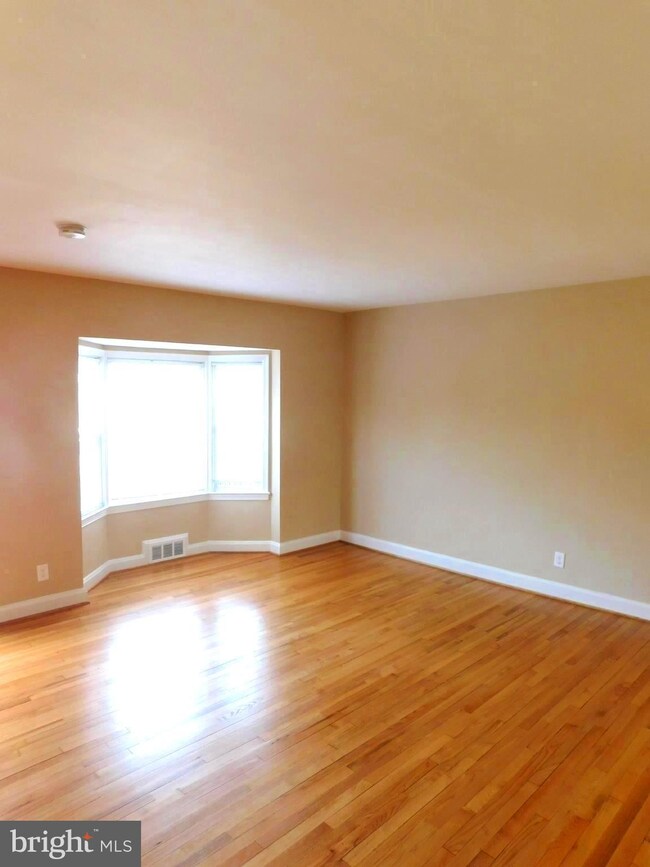 1207 Evesham Ave, Baltimore, MD 21239 - photo 4