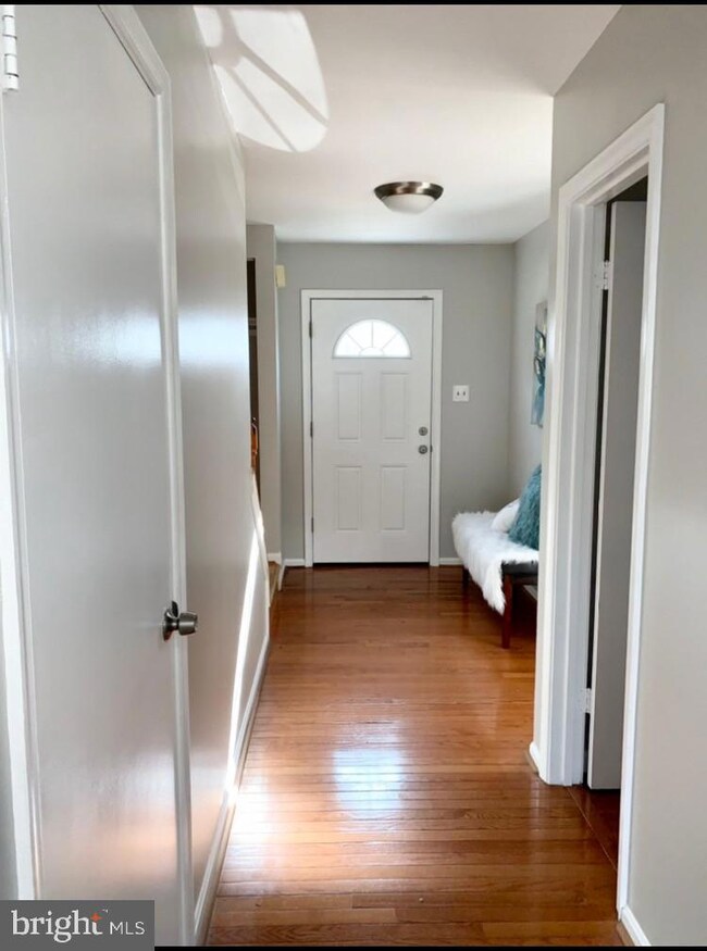 2617 Tabiona Cir, Silver Spring, MD 20906 - photo 2