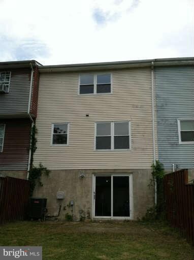 625 Burlington Ct, Edgewood, MD 21040 - photo 2