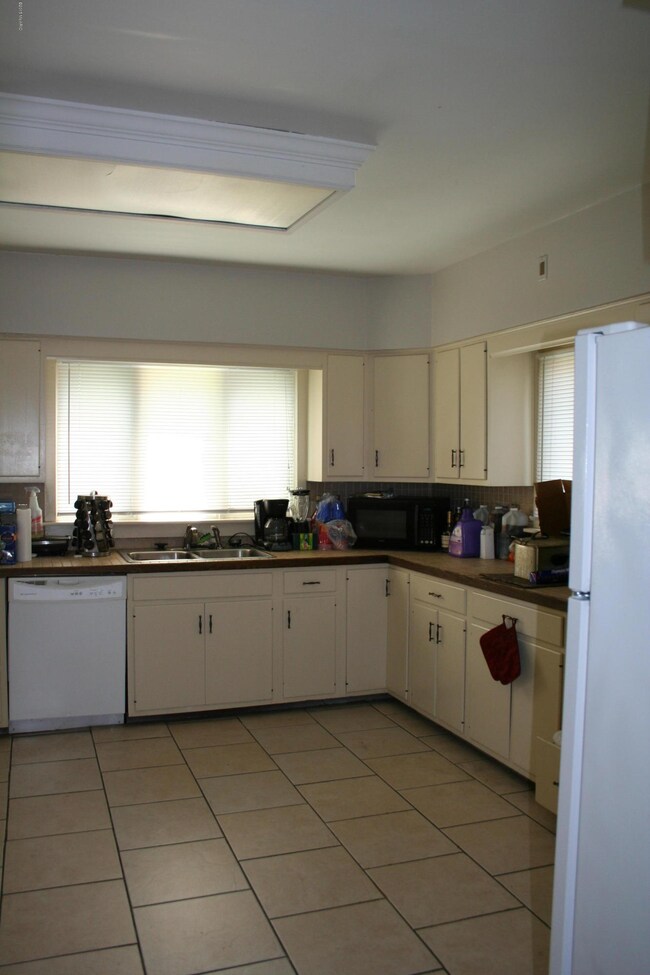 728 Ardmore St SE, Grand Rapids, MI 49507 - photo 5