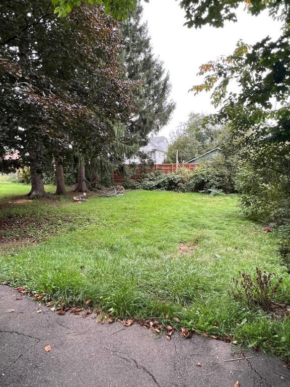 33 Moeller St, Binghamton, NY 13904 - photo 2