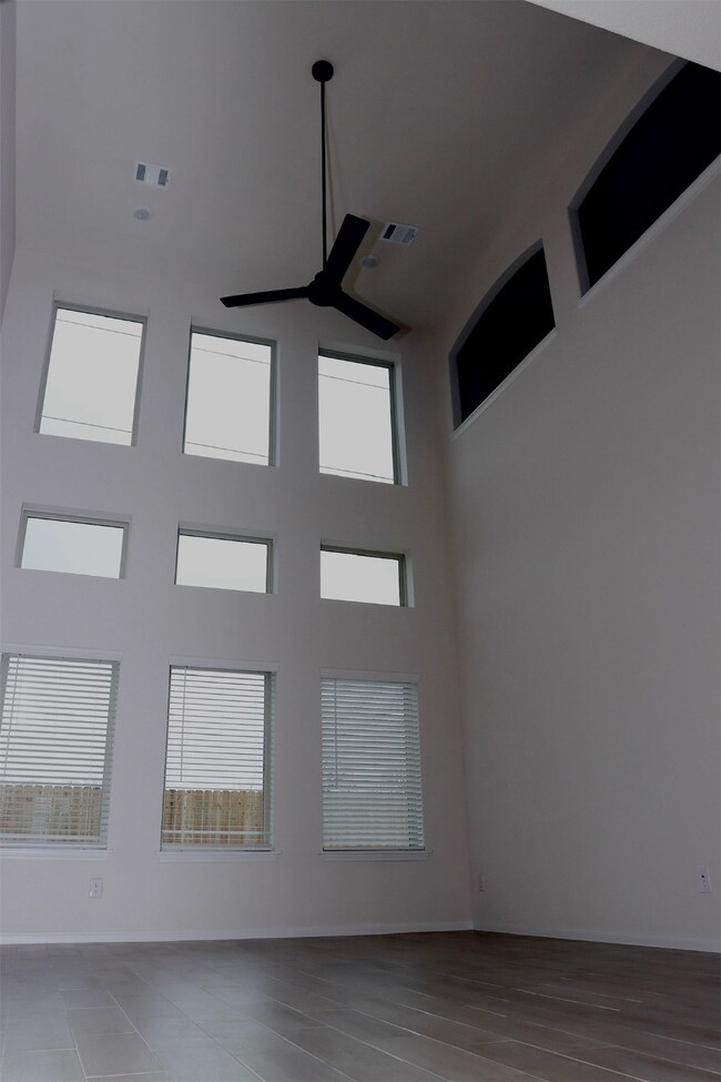 206 Eagleville Dr, Alvin, TX 77511 - photo 7