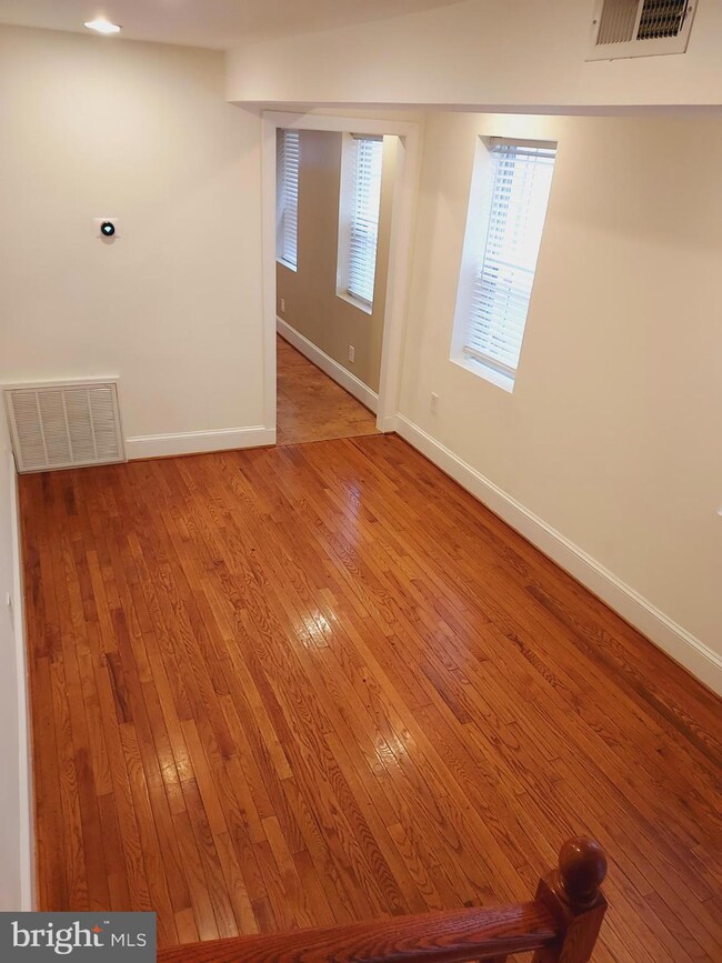 235 S Ann St, Baltimore, MD 21231 - photo 7