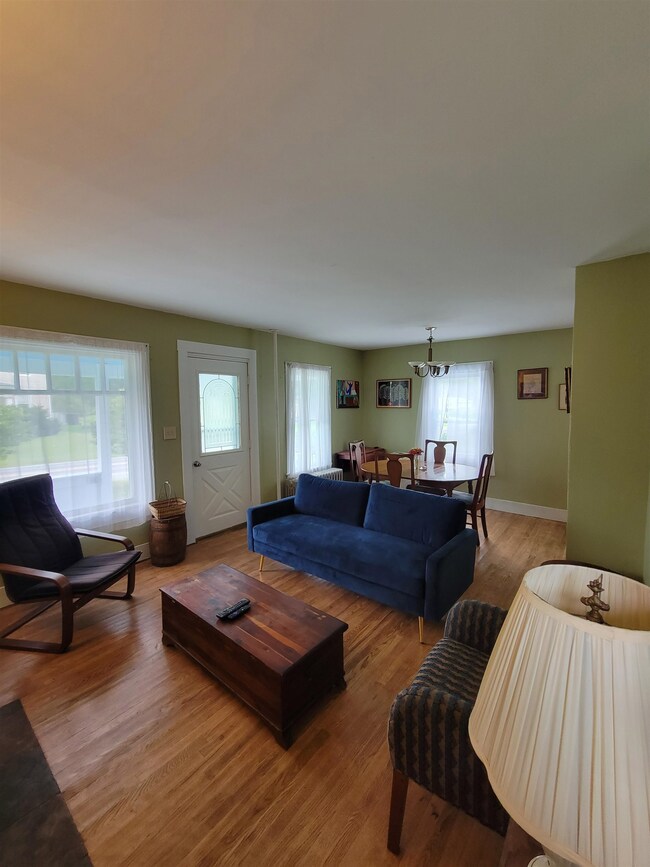 2092 N Bennington Rd, North Bennington, VT 05257 - photo 6