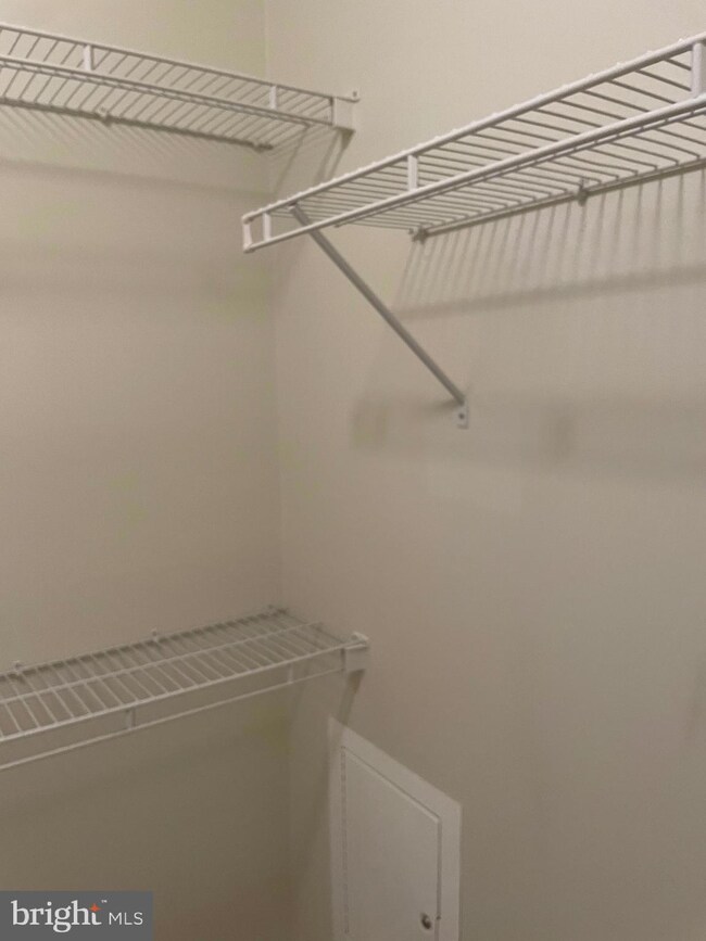 12956 Centre Park Cir unit 307, Herndon, VA 20171 - photo 7