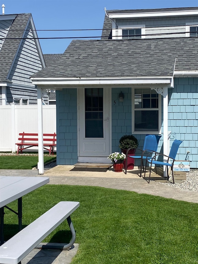 35 Fuller Acres unit 5, Hampton, NH 03842 - photo 2