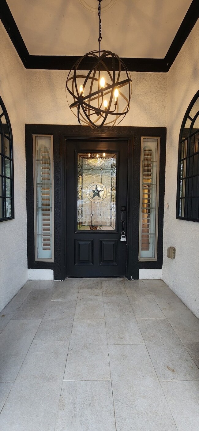 4619 Trembling Forest Ln, Houston, TX 77092 - photo 2