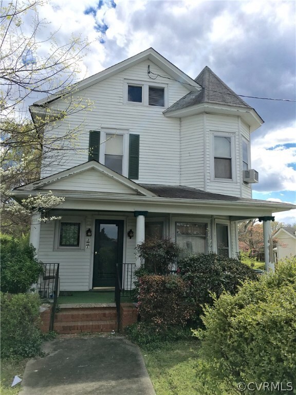 203 Berkley St, Ashland, VA 23005 - photo 4