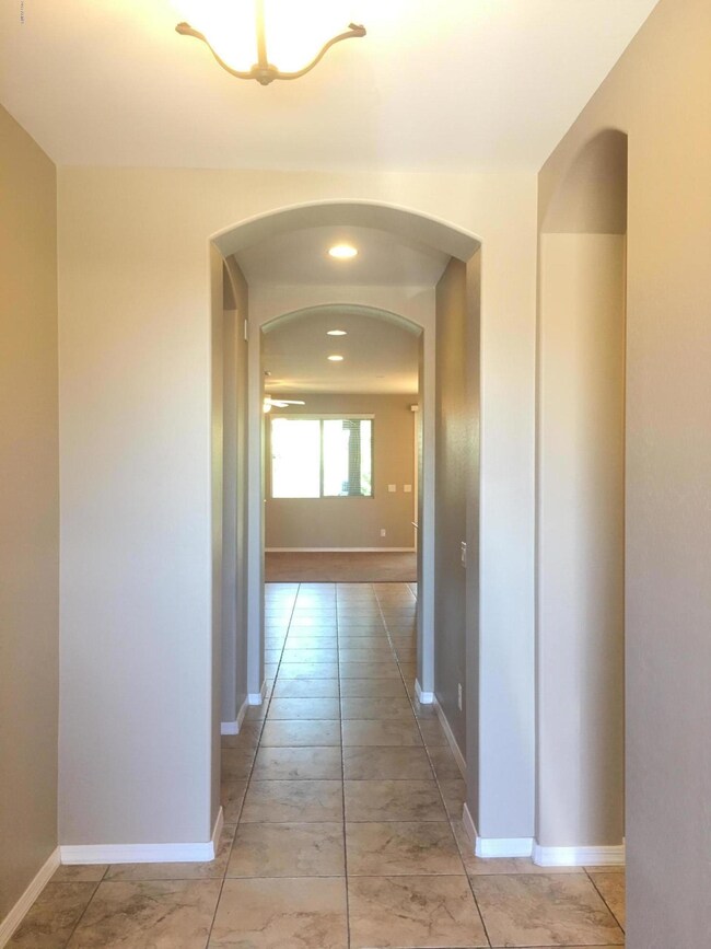 241 E Tonto Place, Chandler, AZ 85249 - photo 2