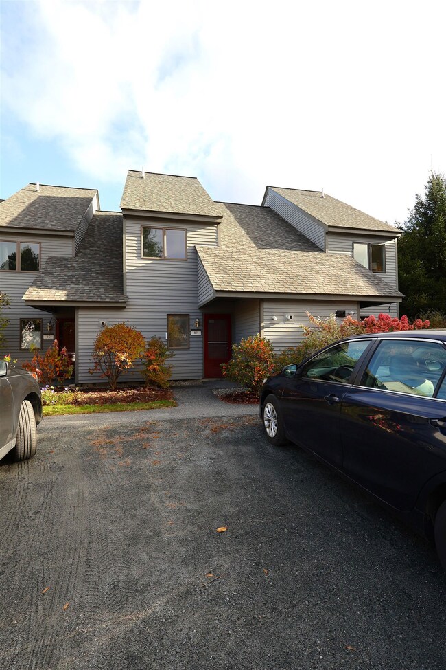 36 Juniper Dr unit 6H, White River Junction, VT 05001 - photo 2