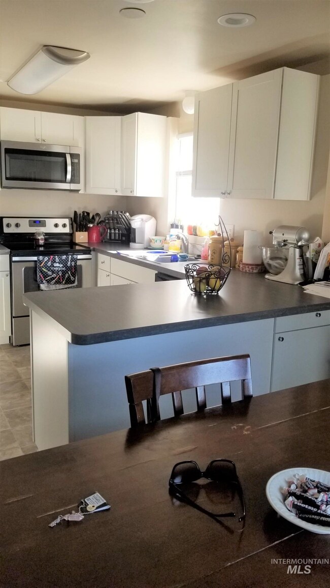 1024 Nectarine St, Nampa, ID 83686 - photo 4