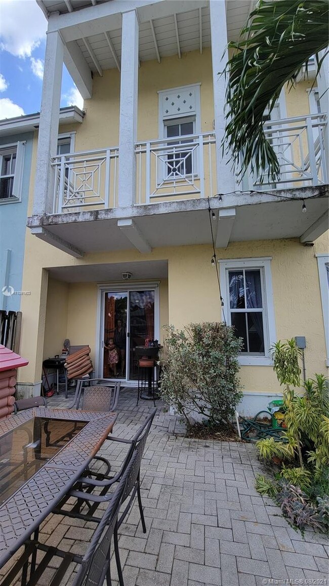 10715 NW 75th St unit 1, Doral, FL 33178 - photo 4