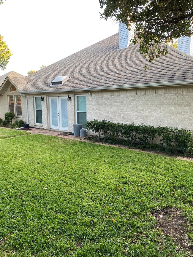 720 Bent Tree Ct, Hurst, TX 76054 - photo 5