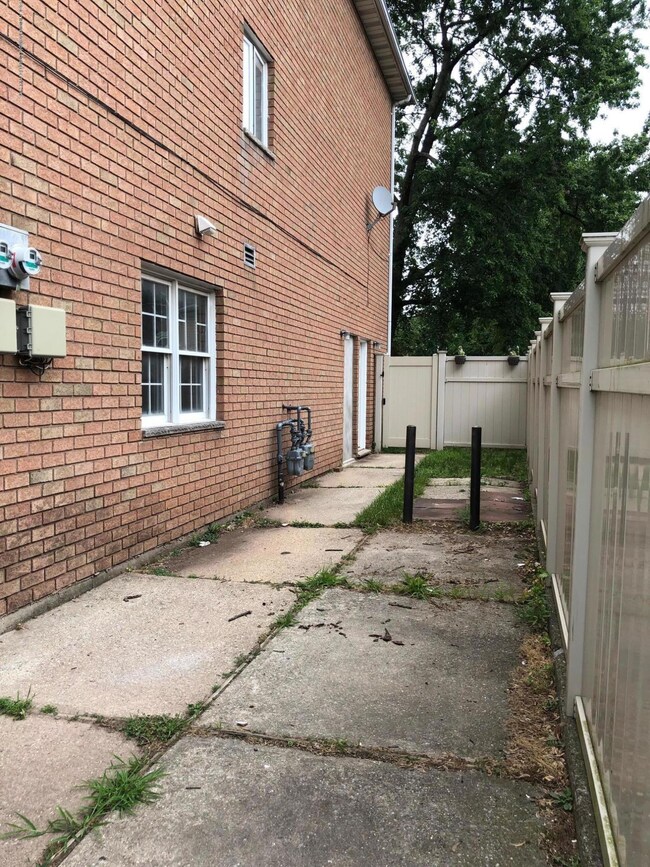 967 MANOR #31
