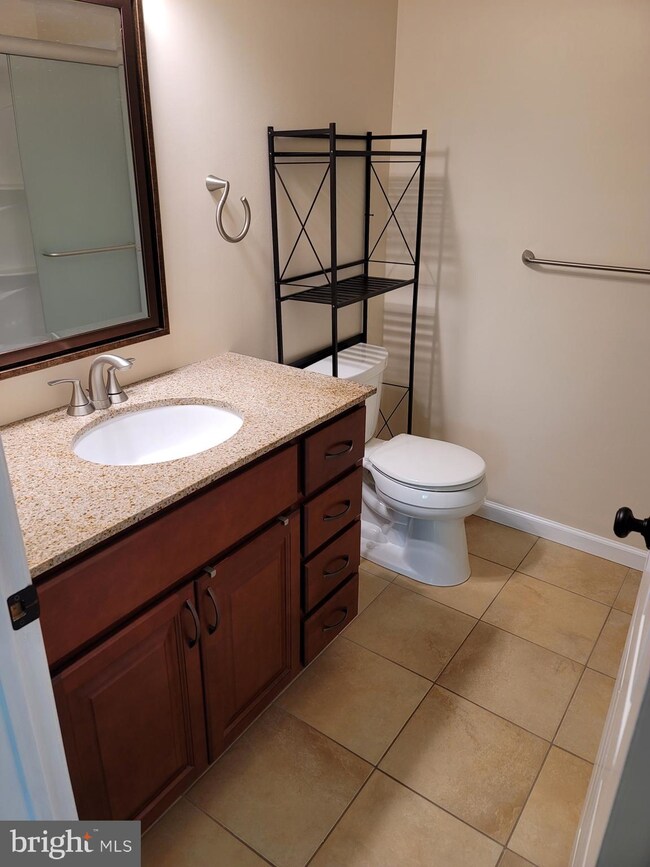 64 Le Forge Ct, Chesterbrook, PA 19087 - photo 3