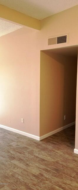 living area 2