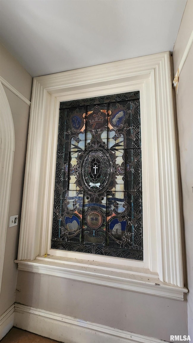 541 E Black Ave, Springfield, IL 62702 - photo 7