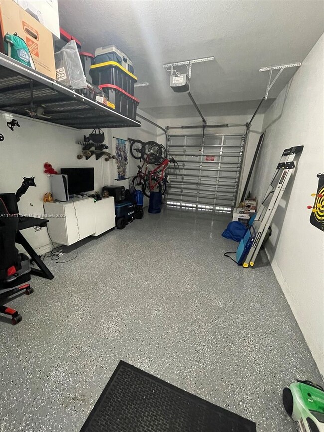 10780 NW 74th Ln, Doral, FL 33178 - photo 6