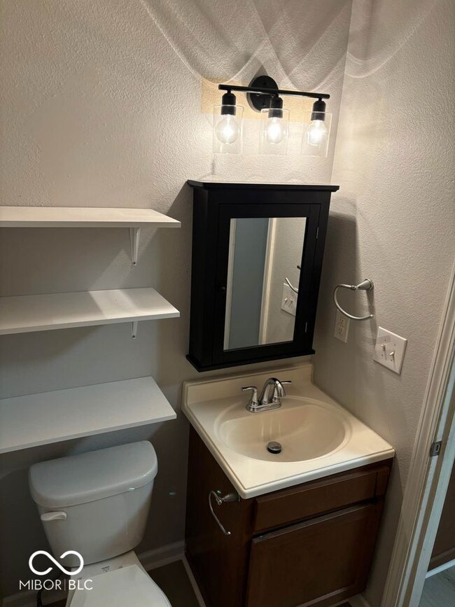 1101 W 1st St, Muncie, IN 47305 - photo 5