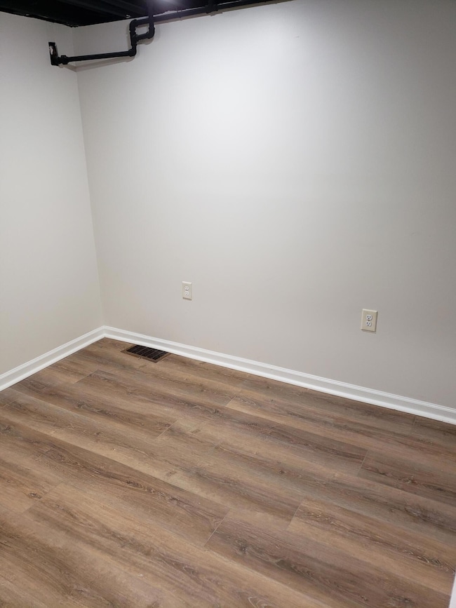 1053 Pine Tree Dr, Ann Arbor, MI 48103 - photo 4