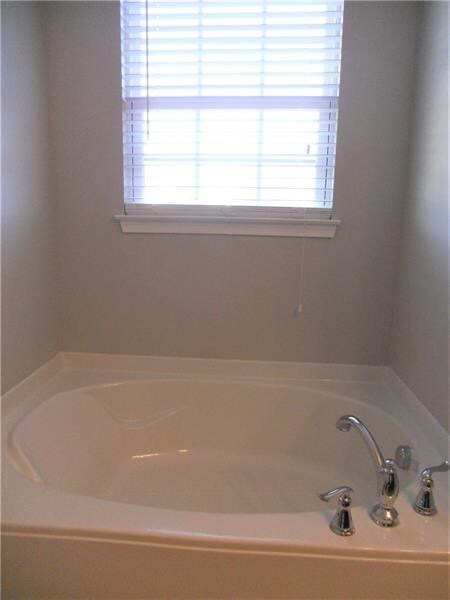 1205 Pointe View Dr, Mars, PA 16046 - photo 2