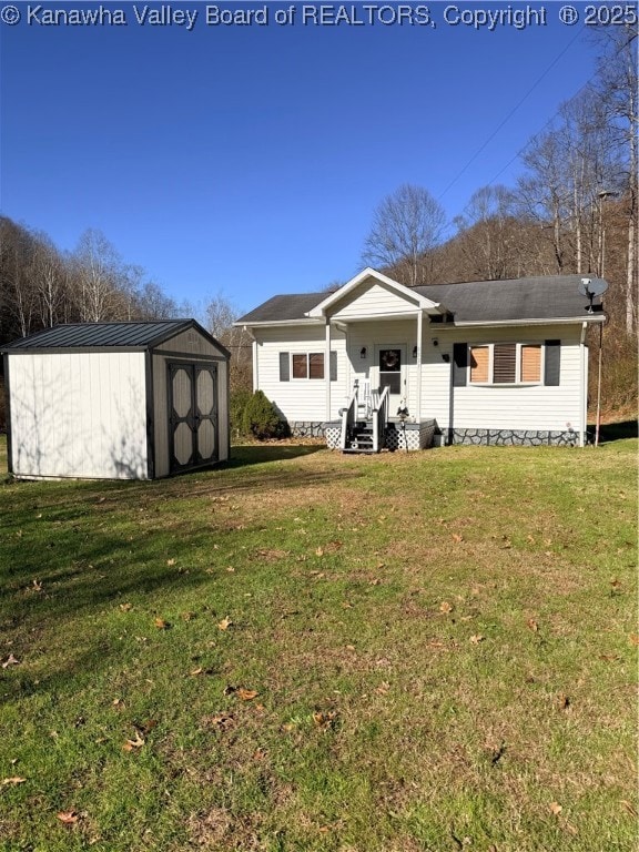 5537 Main Smokehouse Rd, Harts, WV 25524 - photo 6