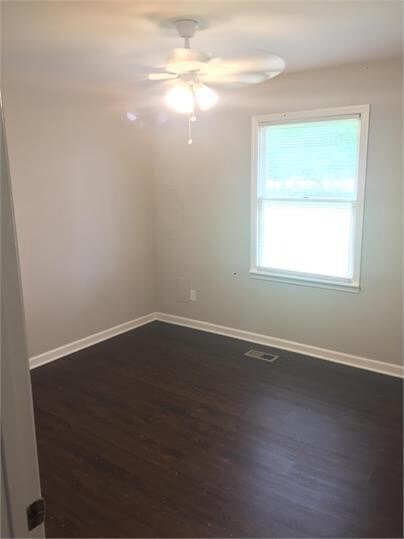 1517 Rogers Cir, Manchester, TN 37355 - photo 4