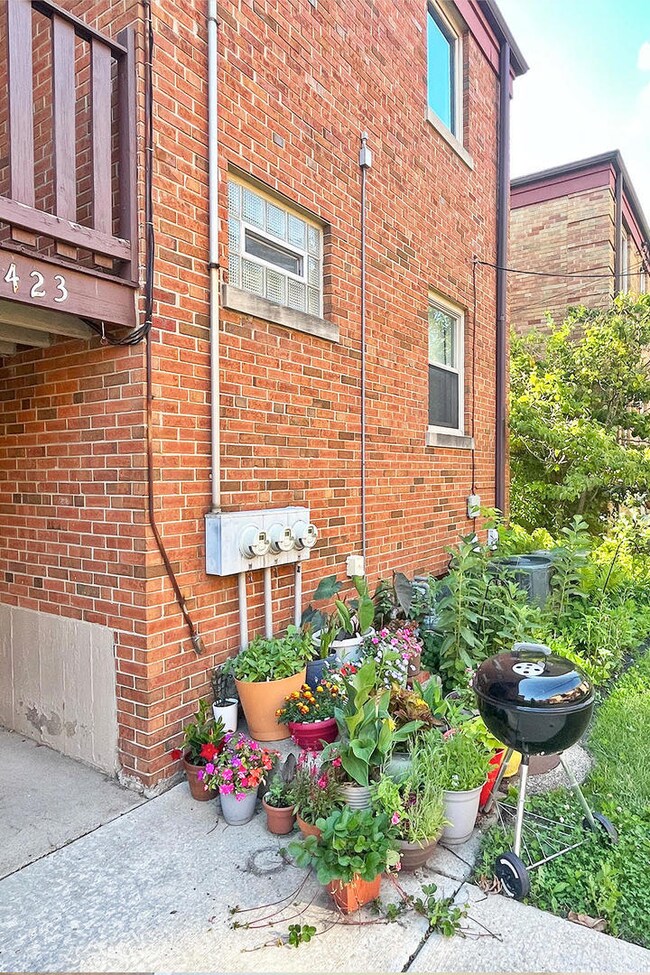 423 Edgewood Place unit 2, River Forest, IL 60305 - photo 3