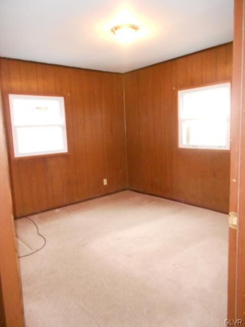 939 Conwell St, Stroudsburg, PA 18360 - photo 5