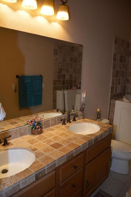 2nd Bathroom