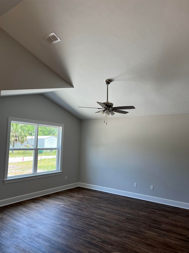 36 Duane Dr, Crawfordville, FL 32327 - photo 7