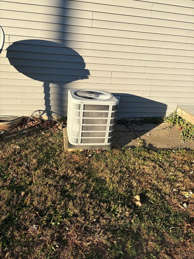 100 102 Pembroke Blvd, Lexington, OH 44904 - photo 7