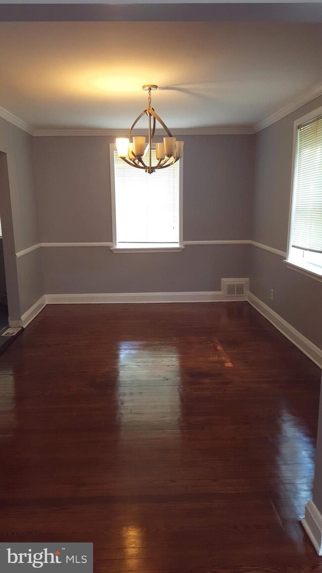 1102 Walker Ave, Baltimore, MD 21239 - photo 5