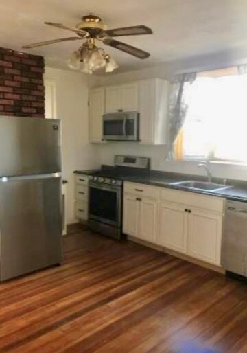 1st Fl Kitchen: Owner provided photo from prior to