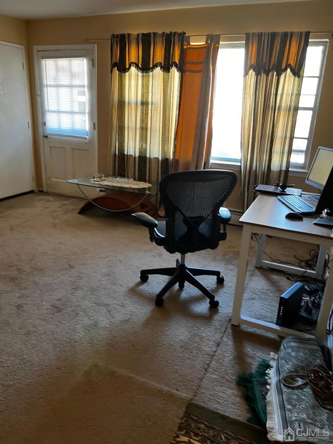 55 Gill Ln unit 39, Iselin, NJ 08830 - photo 5