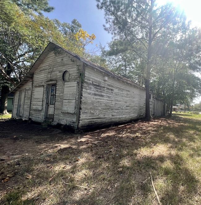 516 W Suwanee St, Fitzgerald, GA 31750 - photo 2