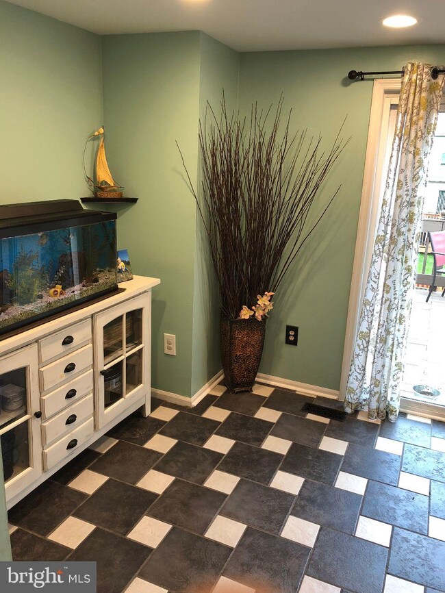 3703 Timahoe Cir, Nottingham, MD 21236 - photo 5