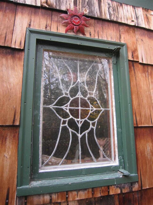 83 Mountain View Rd, Putney, VT 05346 - photo 4